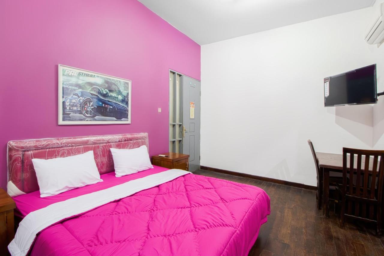 Tobana House Bintaro Hotel Джакарта Екстериор снимка