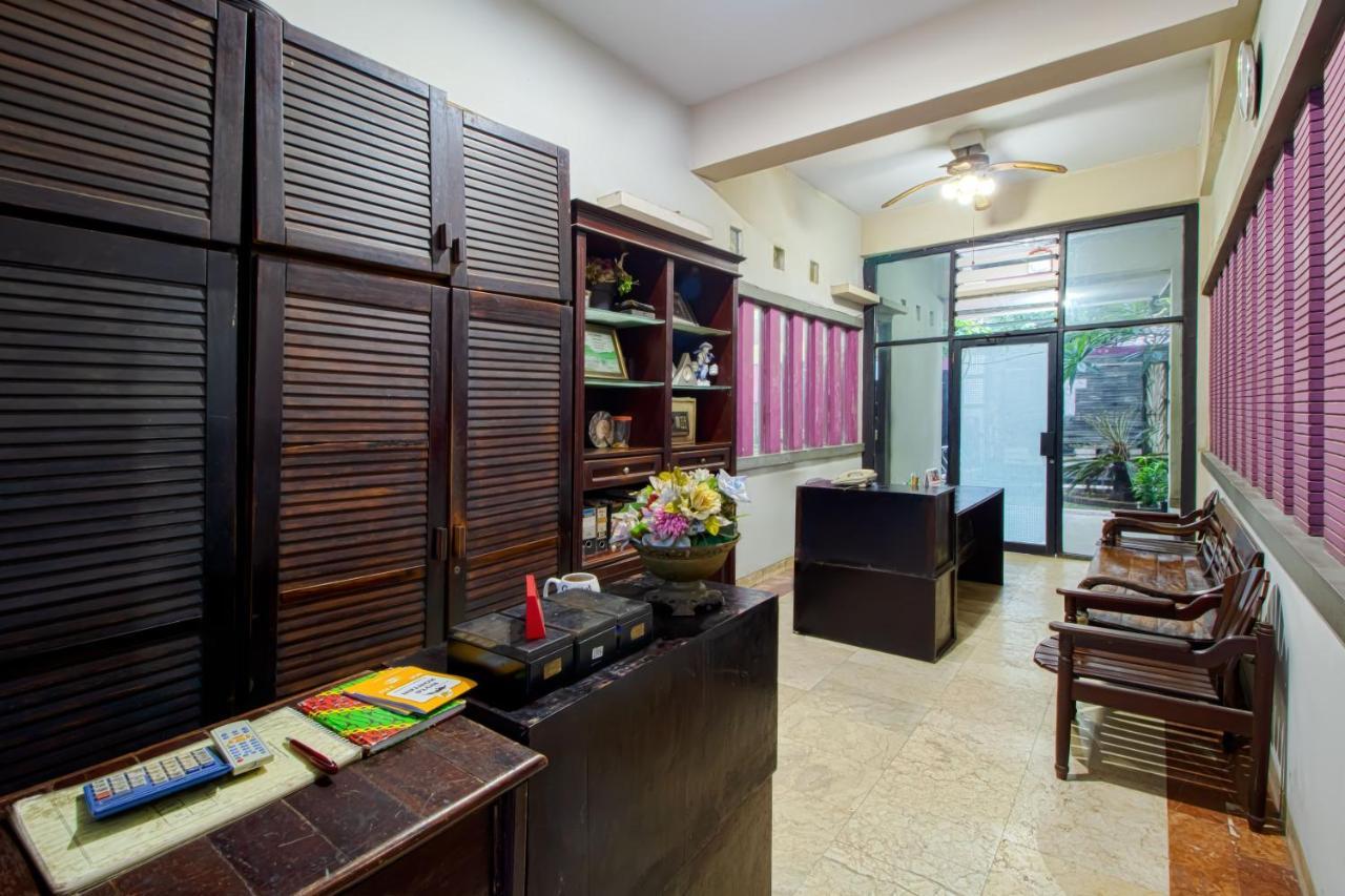 Tobana House Bintaro Hotel Джакарта Екстериор снимка